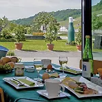 Guest house Gaestehaus Und Weingut Bernd Frieden Nittel