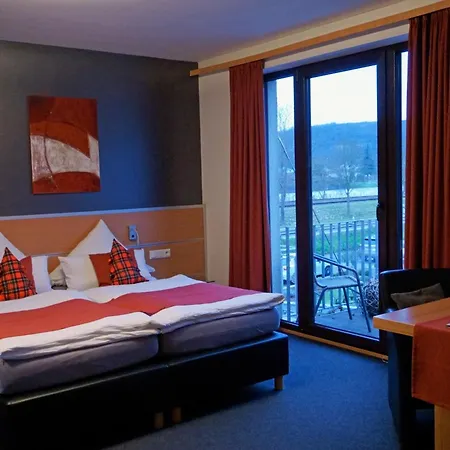 Gaestehaus Und Weingut Bernd Frieden 4*