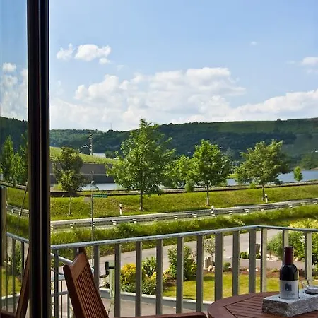 בית הארחה Gaestehaus Und Weingut Bernd Frieden ניטל