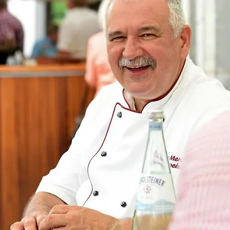 בית הארחה Gaestehaus Und Weingut Bernd Frieden ניטל