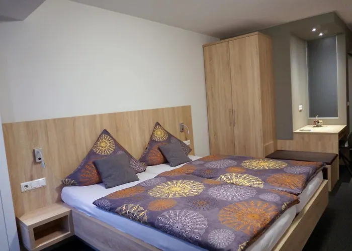 Gaestehaus Und Weingut Bernd Frieden 게스트하우스 4*