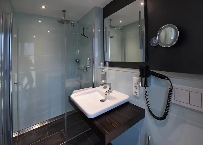 Gaestehaus Und Weingut Bernd Frieden 4* 니텔