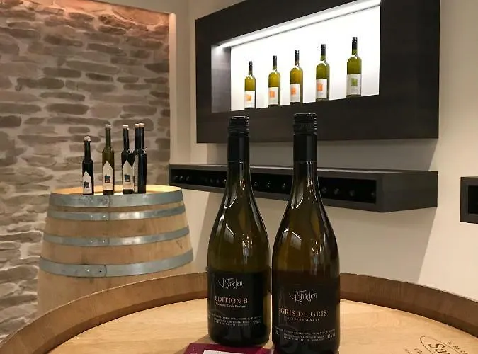 Gaestehaus Und Weingut Bernd Frieden 게스트하우스 4*